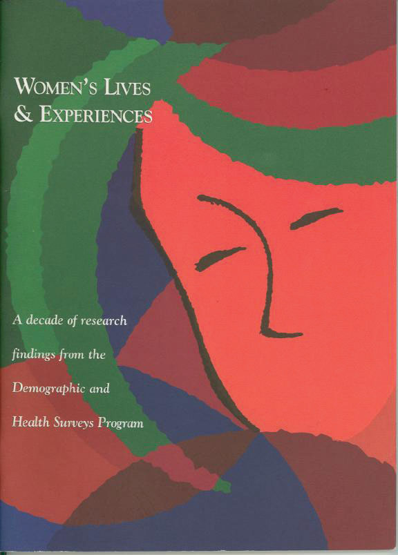 Cover of Women's Lives and Experiences (English)